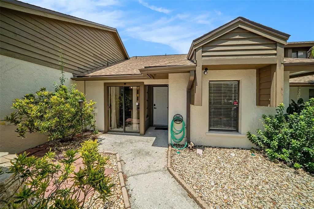 1923 Bayshore Court, SAFETY HARBOR