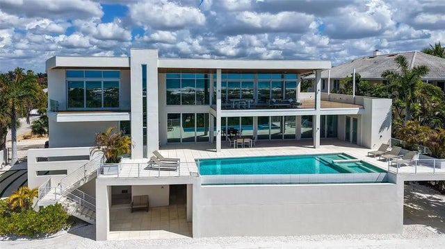 160 Whittier Drive, SARASOTA