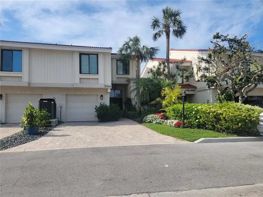 5566 Escondida Boulevard S 5566, ST PETERSBURG
