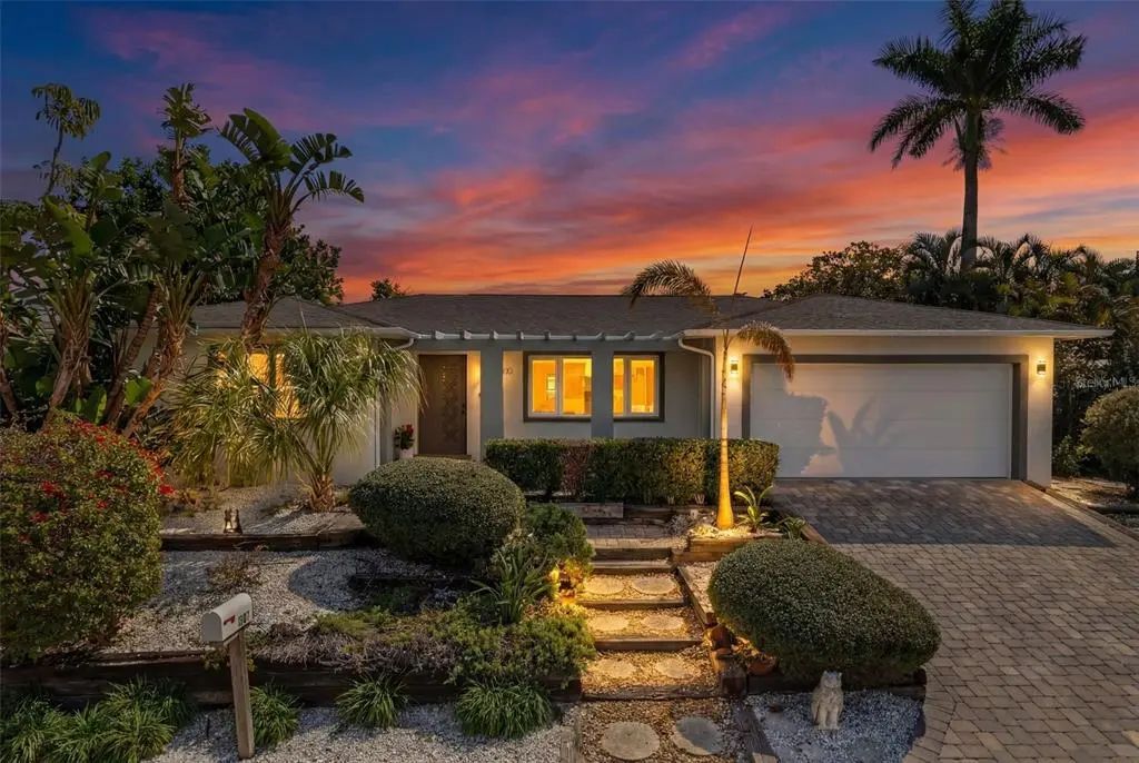 550 De Narvaez Drive, LONGBOAT KEY