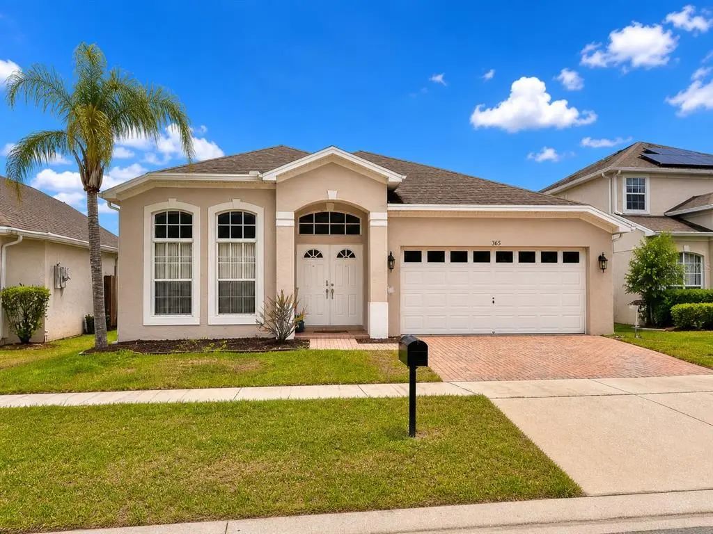 205 Gleneagles Drive, DAVENPORT