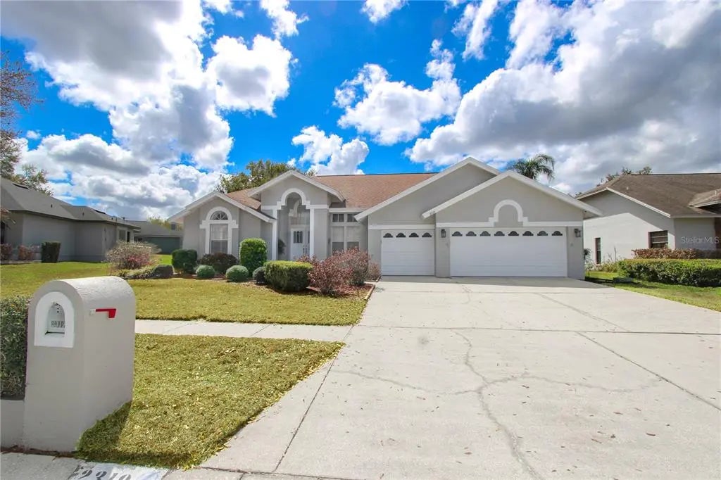 2319 Sunview Avenue, VALRICO