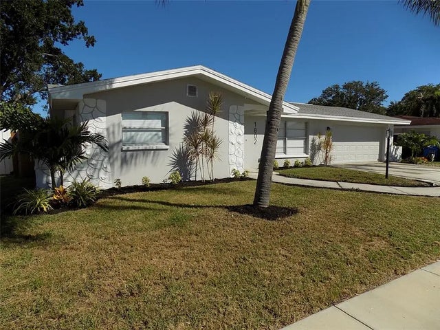 1802 Chinaberry Drive, OLDSMAR