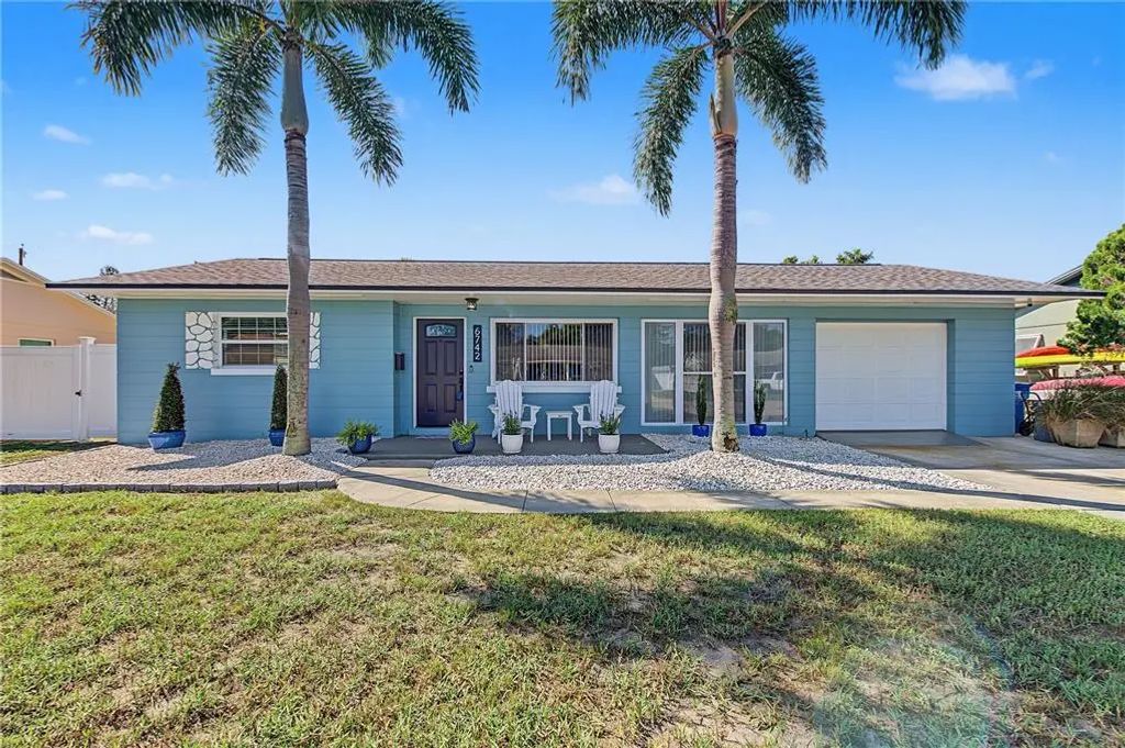 6742 35th Avenue N, ST. PETERSBURG