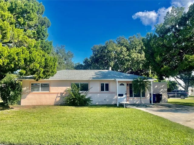 7245 Onyx Drive N, ST PETERSBURG