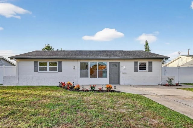 196 74th Avenue Ne, ST PETERSBURG