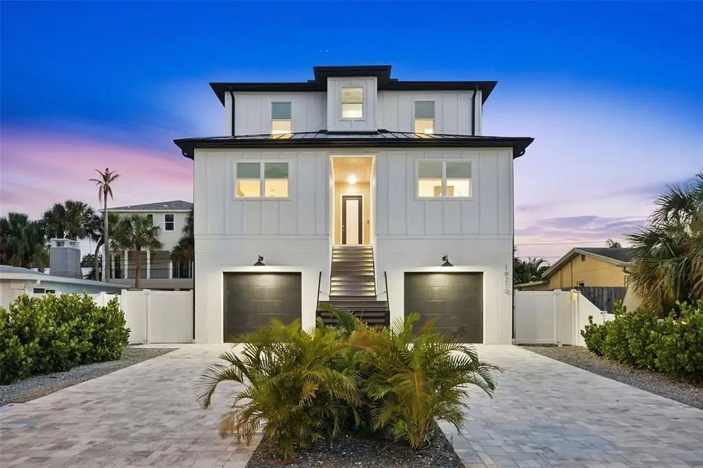 16210 3rd Street E, REDINGTON BEACH