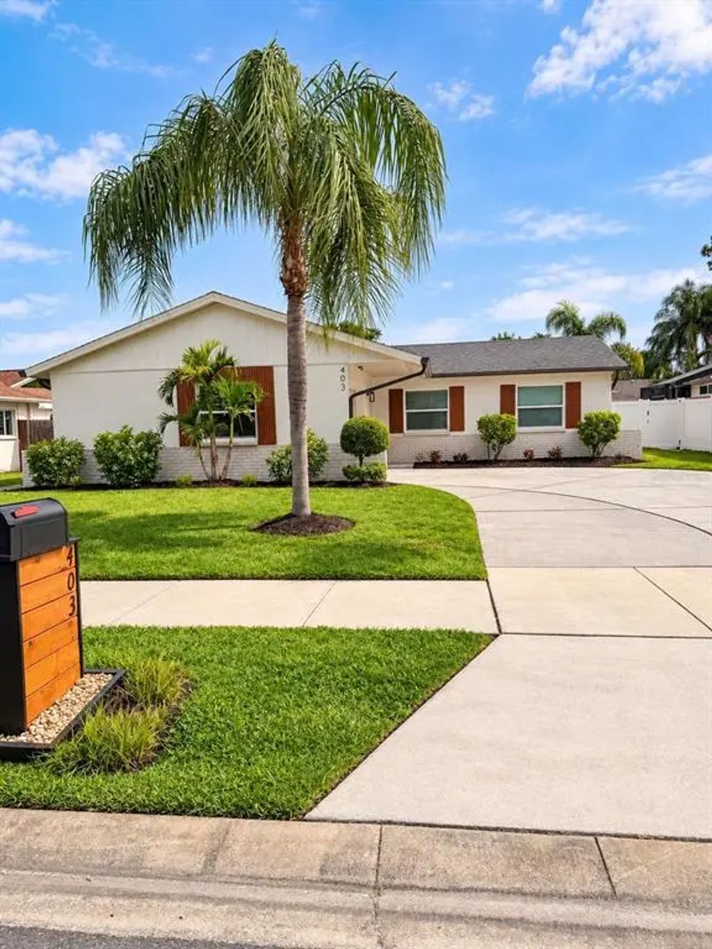 403 Evergreen Drive, OLDSMAR