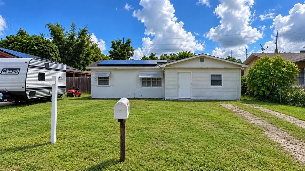 5649 59th Street N, ST PETERSBURG