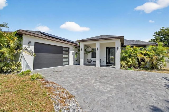 8256 Malvern Circle, TAMPA