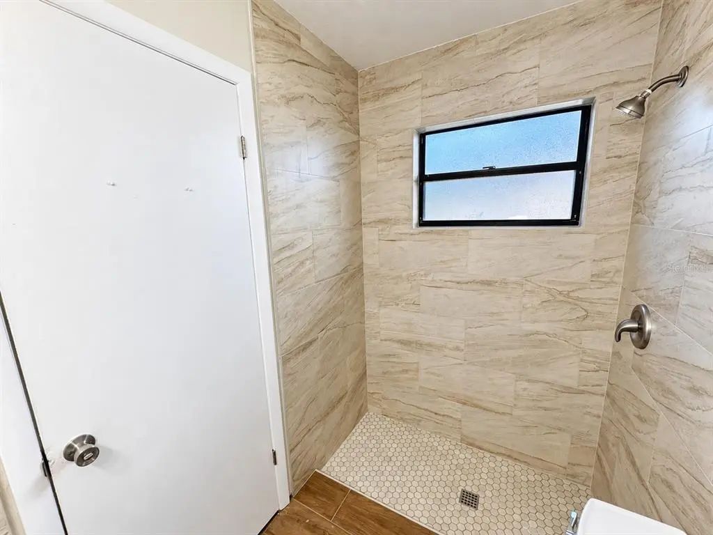 22 of 31 - 902 W Shannon Court, VENICE, FL