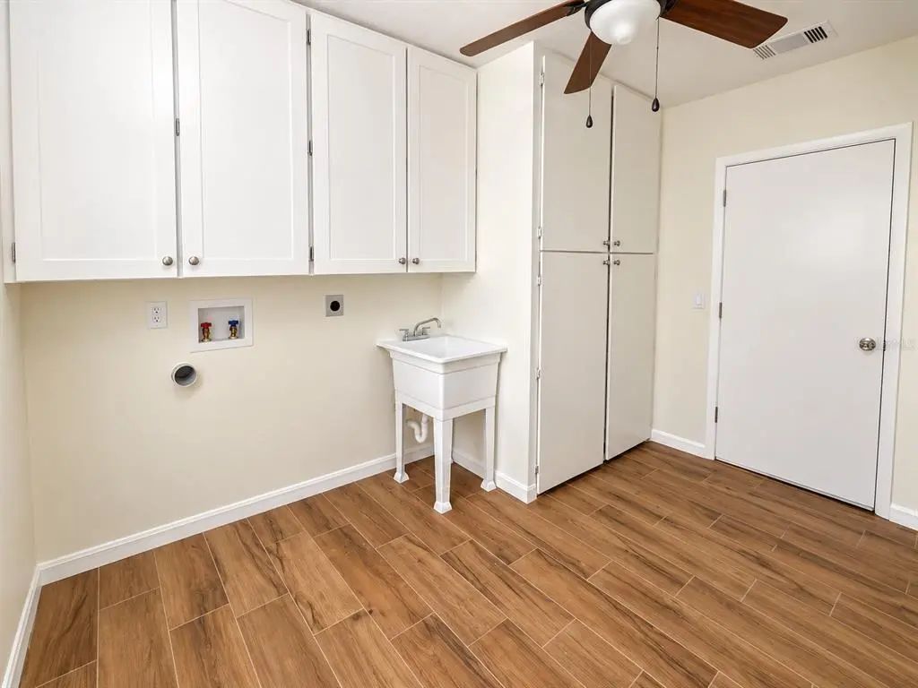 26 of 31 - 902 W Shannon Court, VENICE, FL