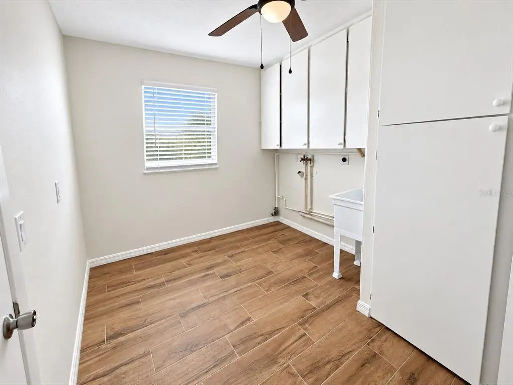 27 of 31 - 902 W Shannon Court, VENICE, FL