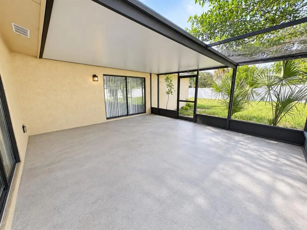 29 of 31 - 902 W Shannon Court, VENICE, FL