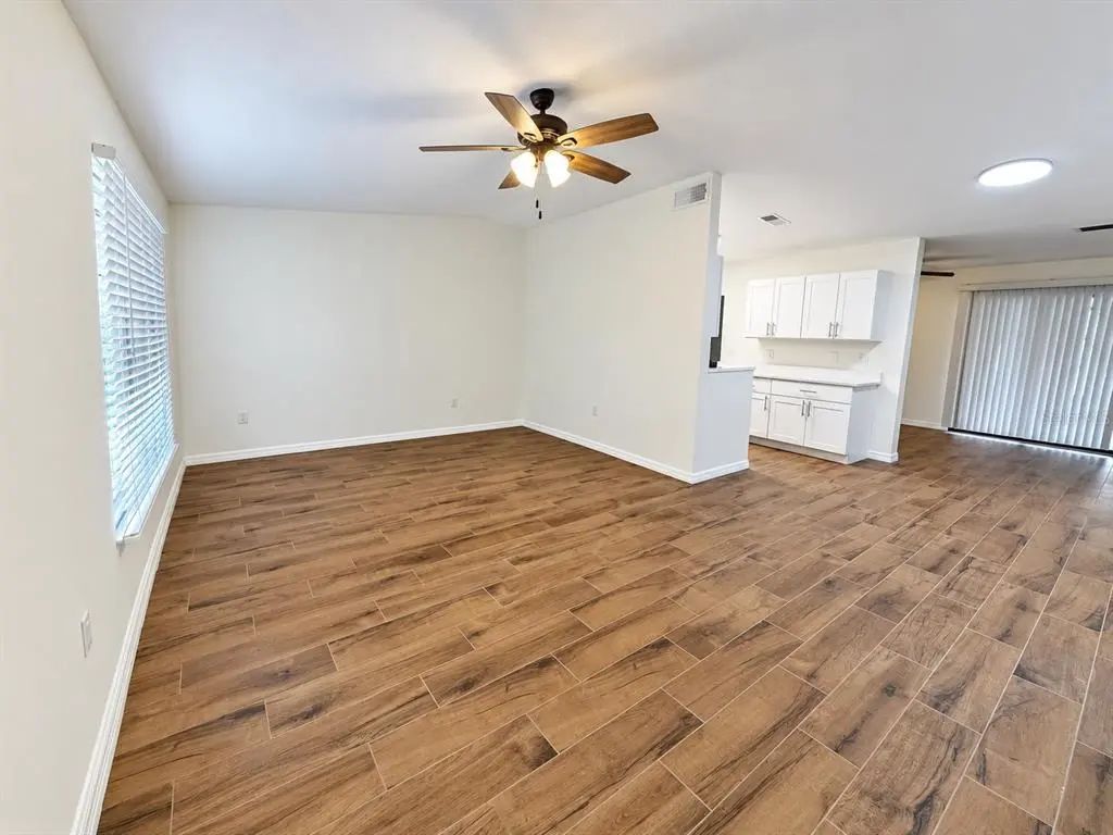 9 of 31 - 902 W Shannon Court, VENICE, FL