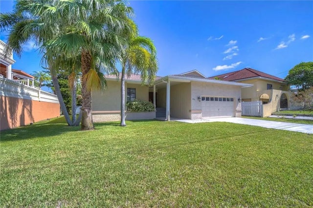 103 Belle Isle Avenue, BELLEAIR BEACH