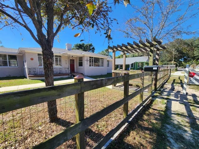 913 E Genesee Street, TAMPA