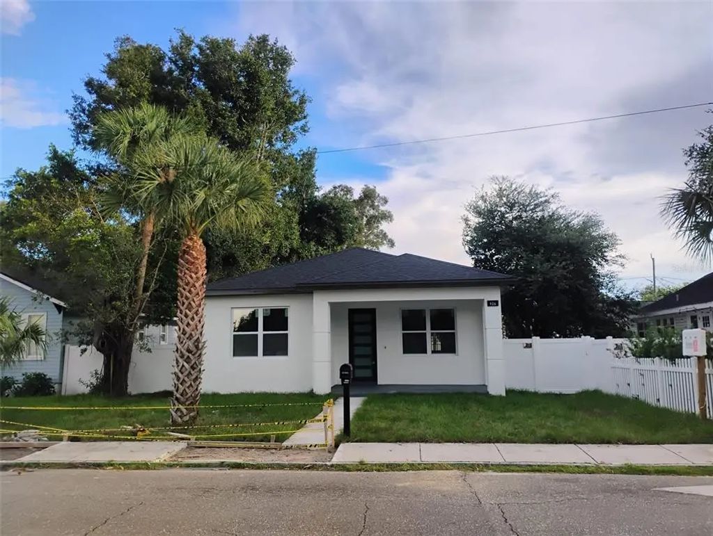 926 11th Avenue S, ST. PETERSBURG