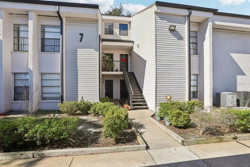 4709 Puritan Circle 702, TAMPA