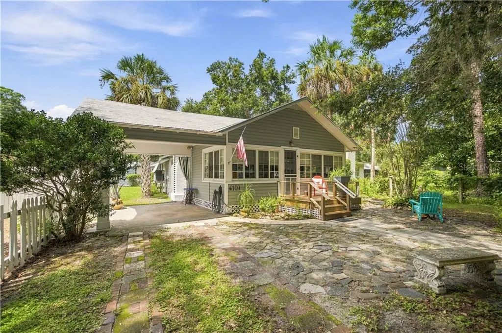 6104 Riverside Drive, Yankeetown