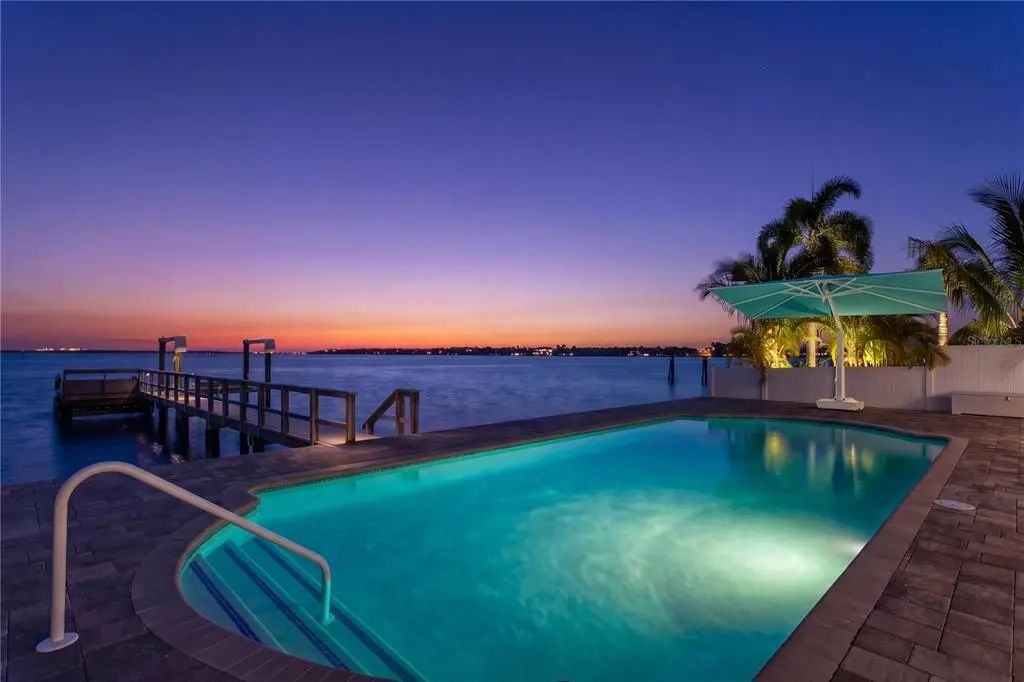7989 Causeway Boulevard N, ST. PETERSBURG