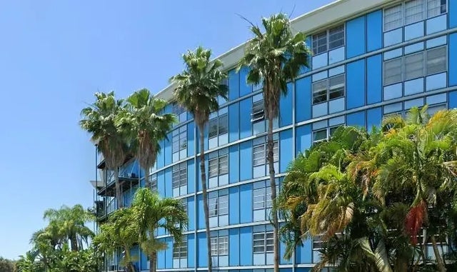 3315 58th Avenue S 218, ST PETERSBURG