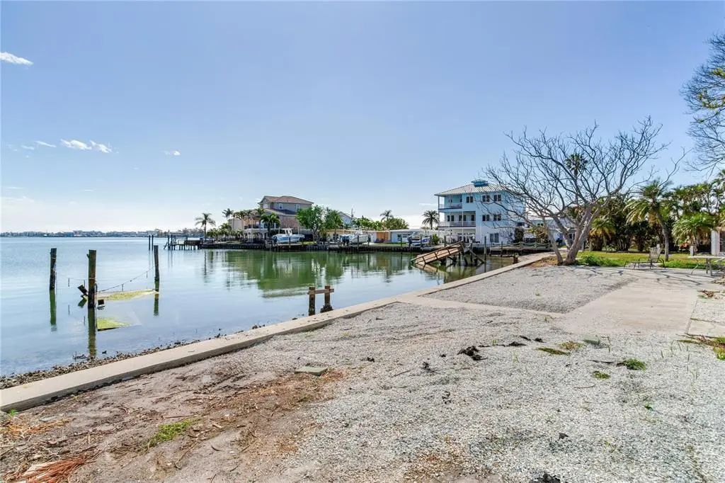 7 of 10 - 409 161st Avenue, REDINGTON BEACH, FL