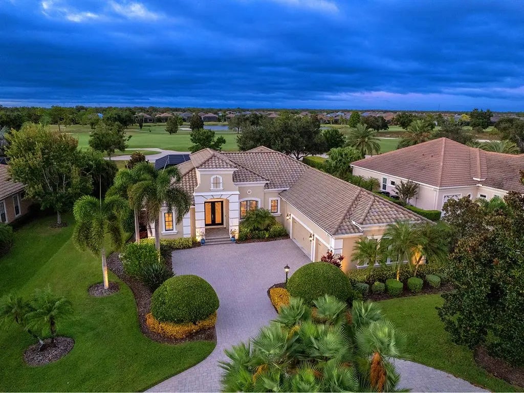 15207 Camargo Place, LAKEWOOD RANCH