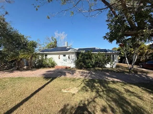 617 Siesta Drive, SARASOTA