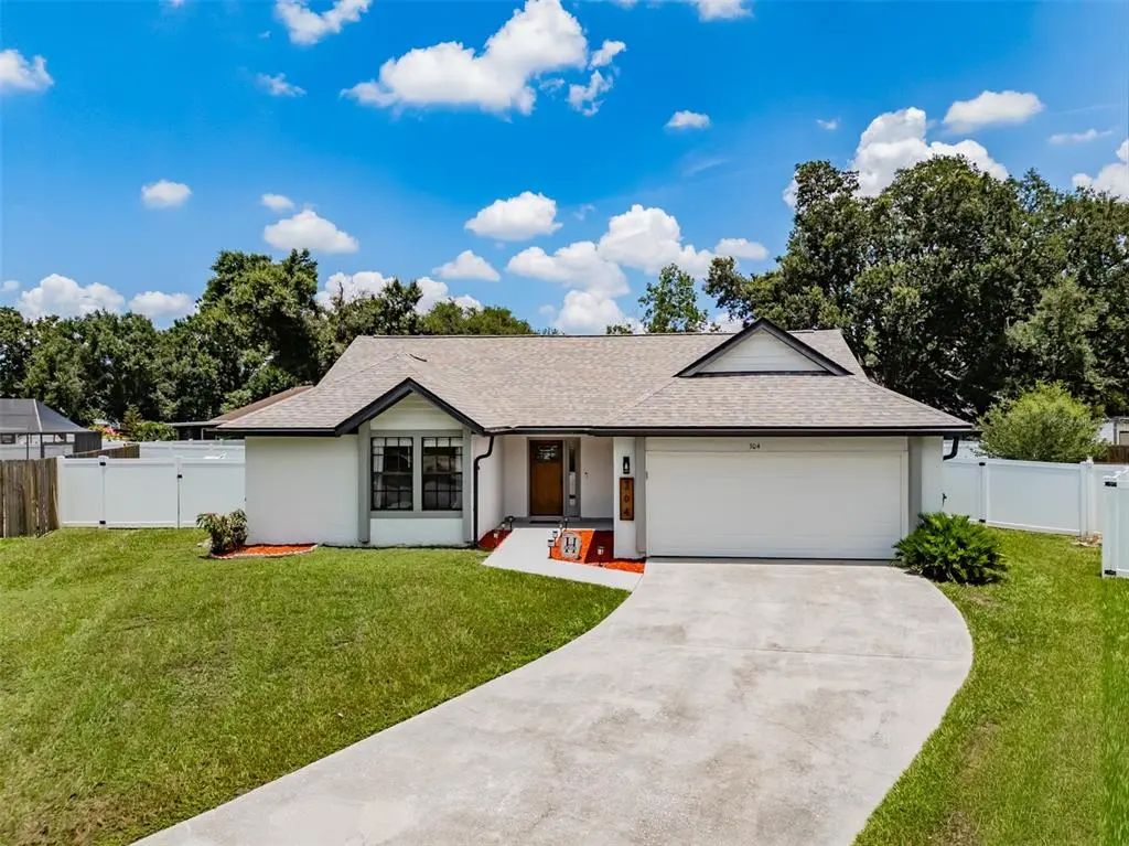 304 Scarlet Oak Court, SEFFNER