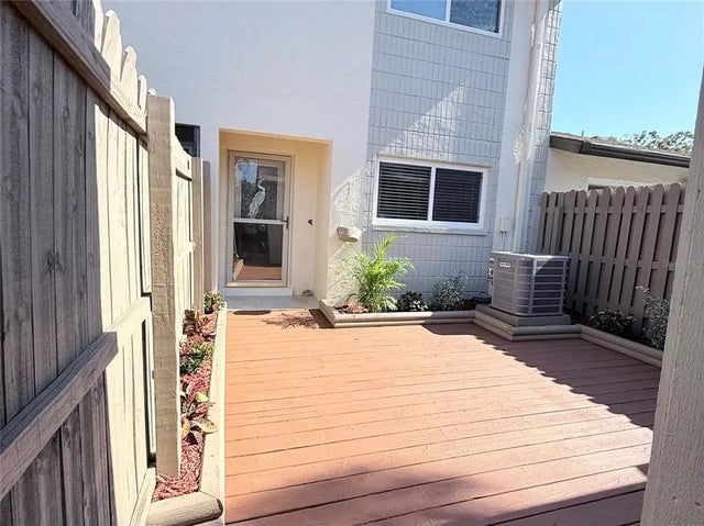 1909 Whitney Way, CLEARWATER