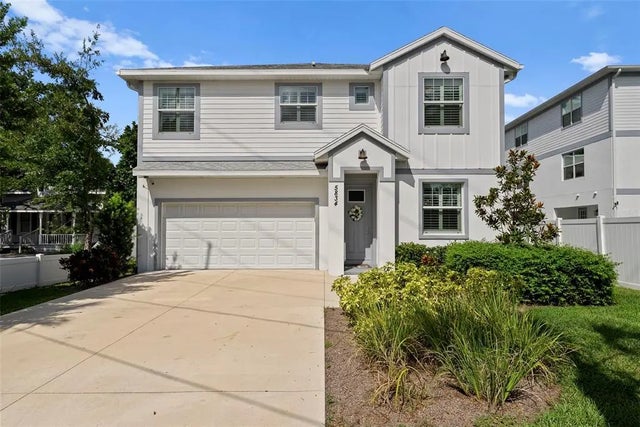 5834 S Macdill Avenue, TAMPA