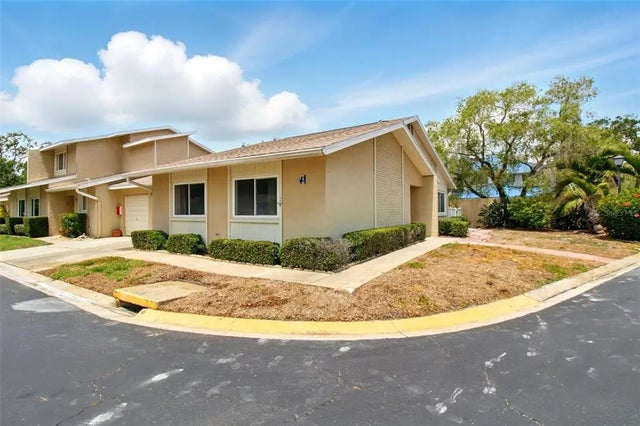 1671 Cape Ann Avenue Ne 4, ST PETERSBURG