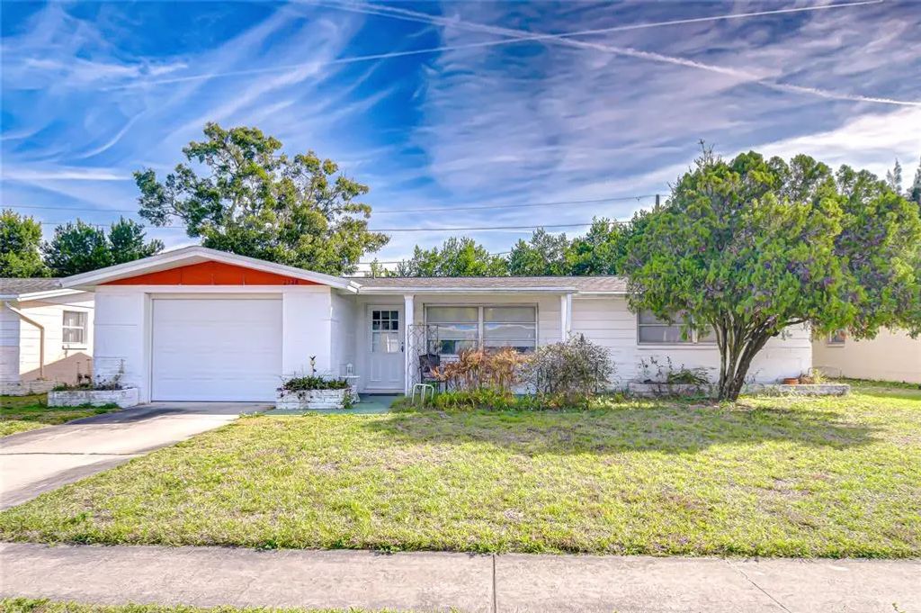 2128 Shannon Drive, HOLIDAY