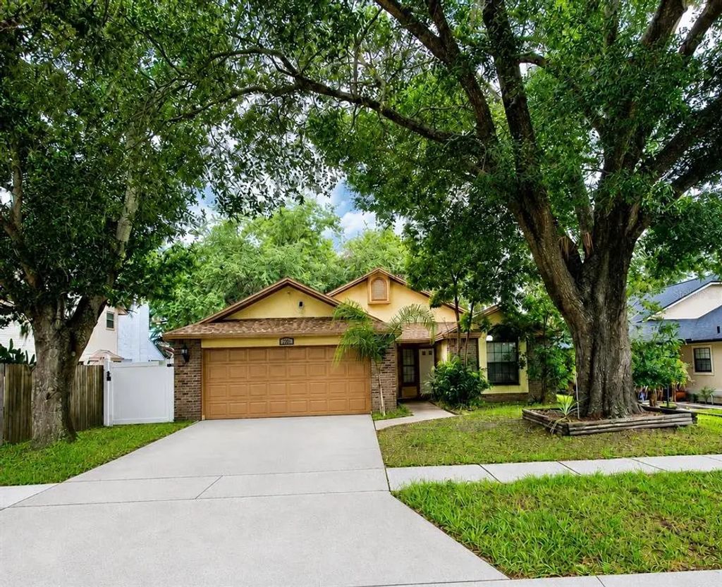 2201 Grasmere Drive, APOPKA