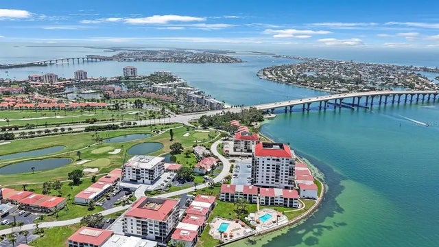 6265 Sun Boulevard 112, ST PETERSBURG