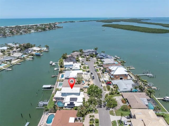 860 Harbor Island, CLEARWATER BEACH