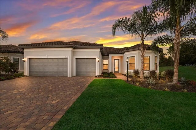 18025 Northwood Place, BRADENTON