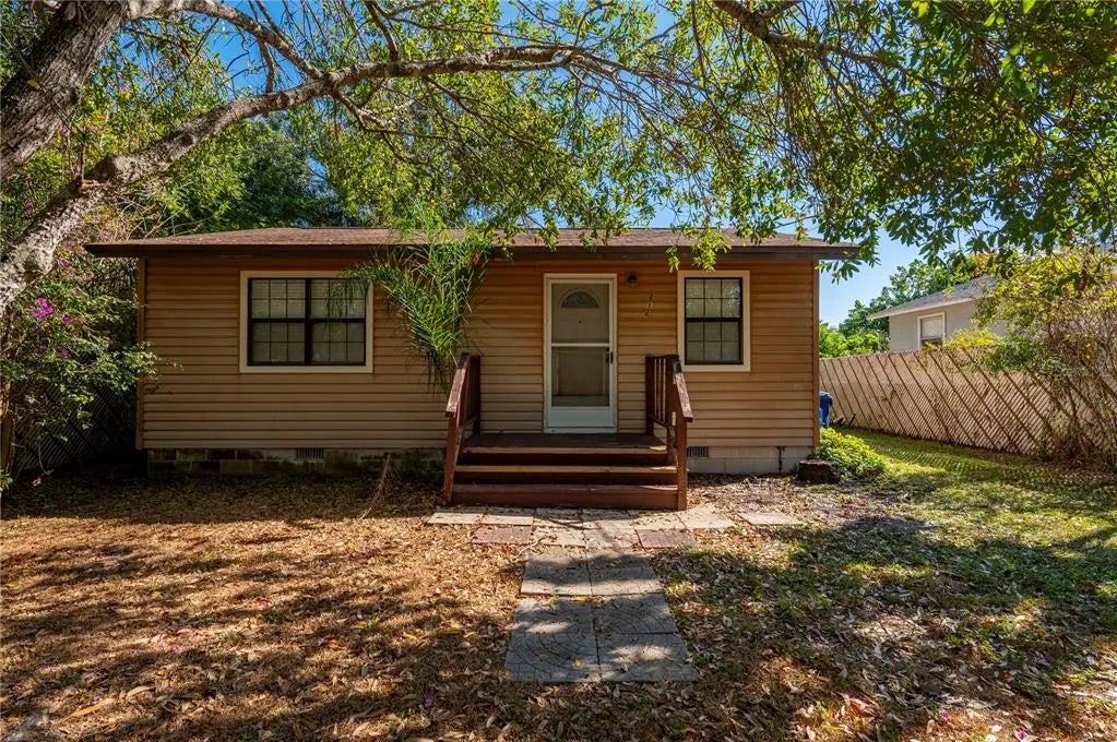 216 Glenwood Avenue, OSPREY