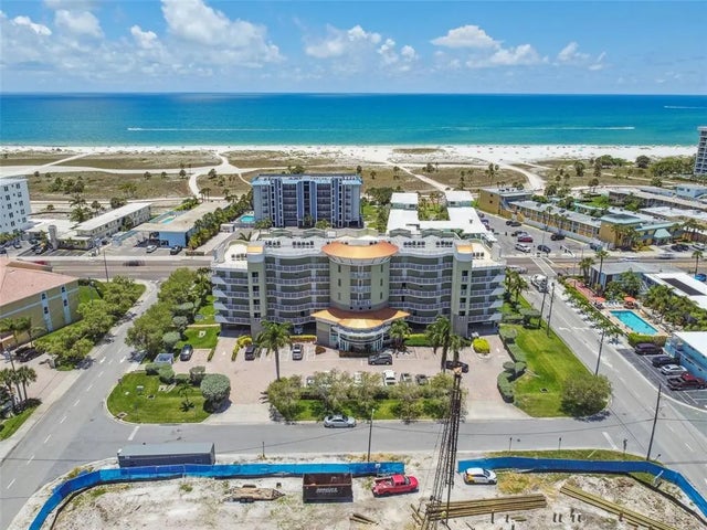 11605 Gulf Boulevard 404, TREASURE ISLAND