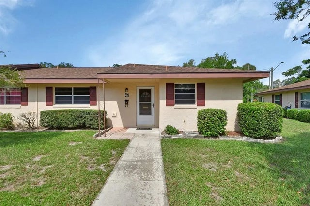 47 Villa Villar Court 470, DELAND