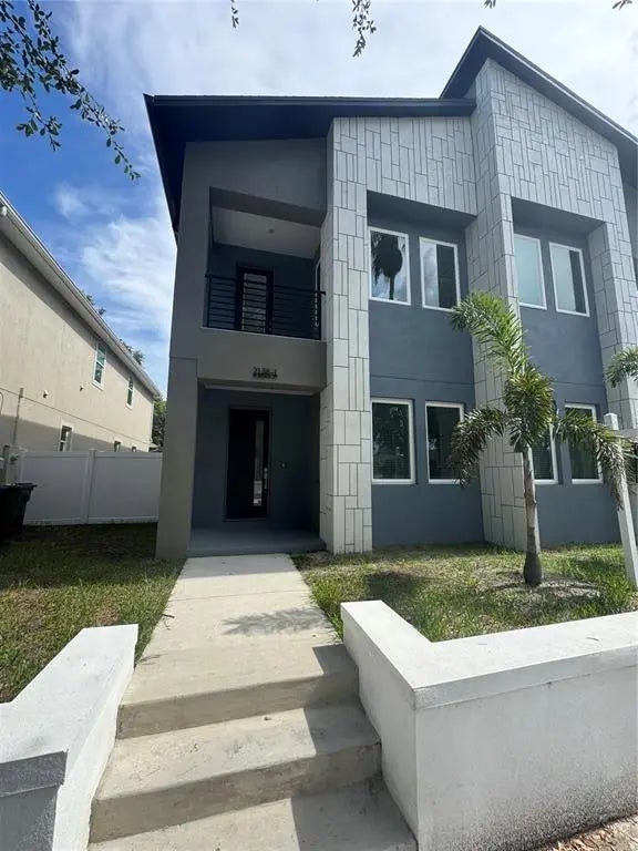 2138 W Beach Street, TAMPA