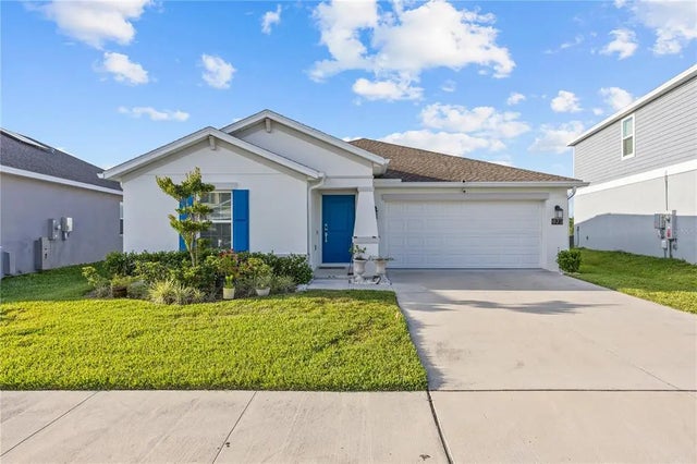 873 Daring Drive, DAVENPORT