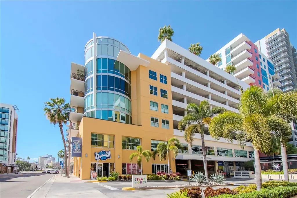 1120 East Kennedy Boulevard 418, TAMPA