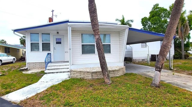 4851 W Gandy Boulevard B4 L32, TAMPA