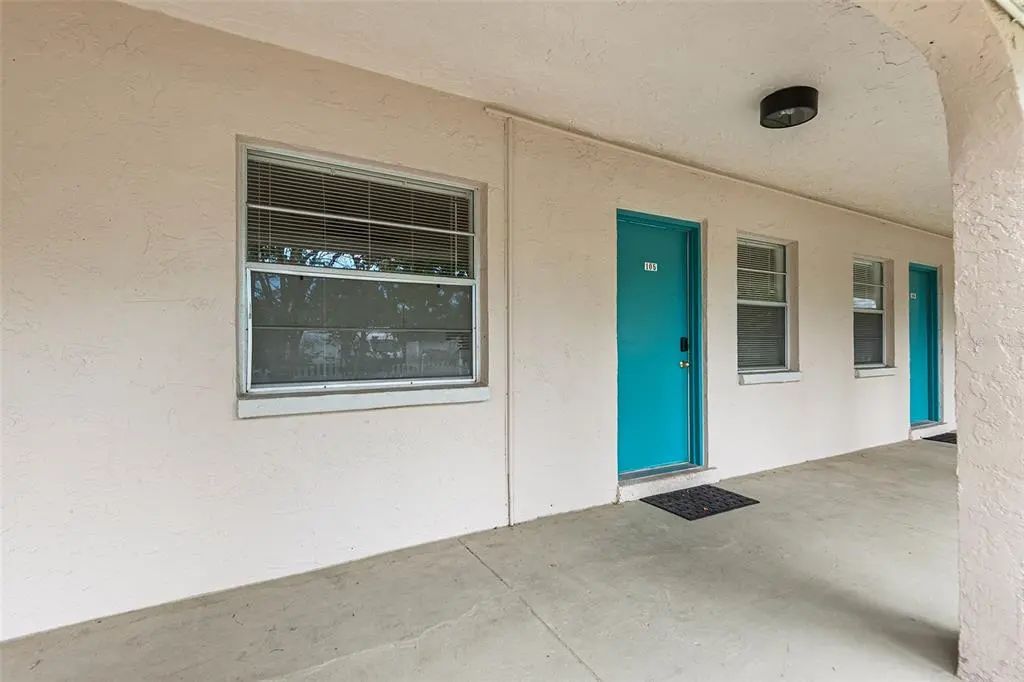 555 62nd Street S 105, ST PETERSBURG