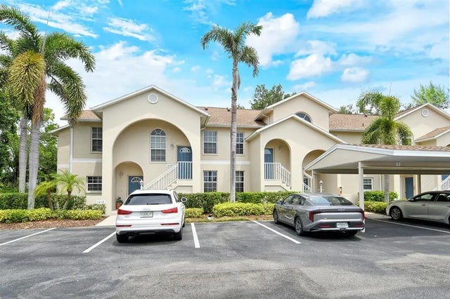 8315 Glenrose Way 1421, SARASOTA