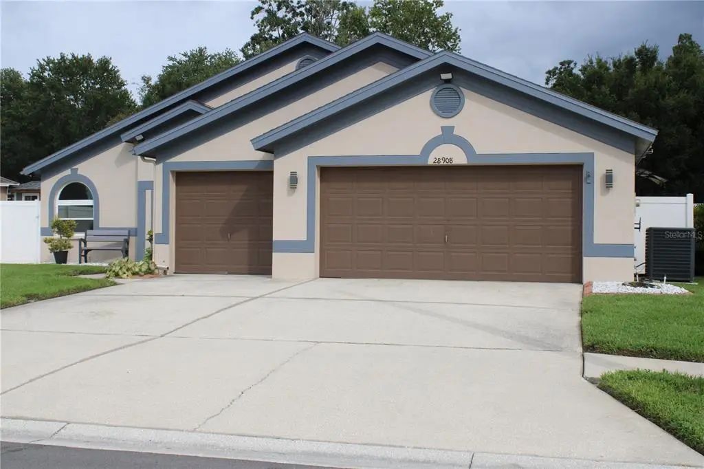 28908 Raindance Avenue, WESLEY CHAPEL