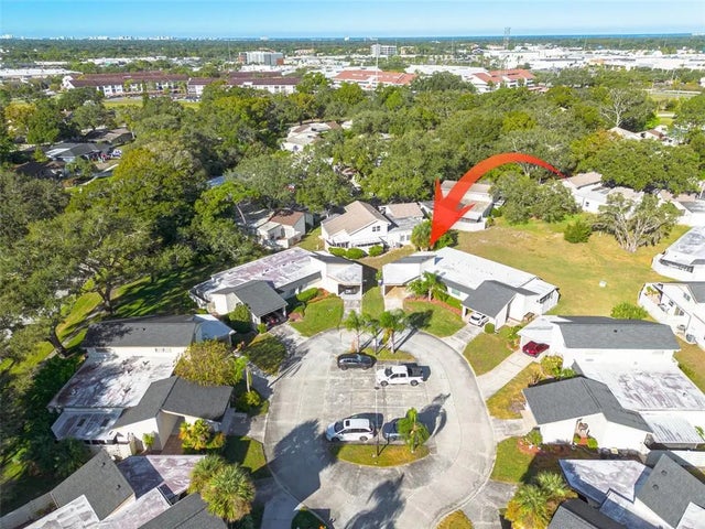 2562 Forest Run Court 130b, CLEARWATER