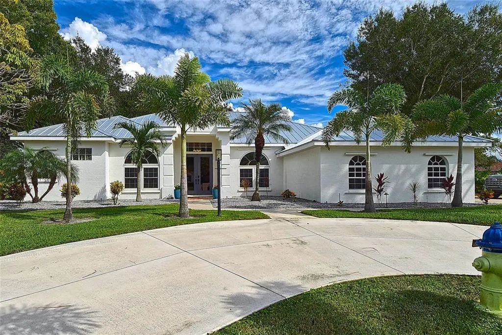 8309 Misty Lake Circle, SARASOTA